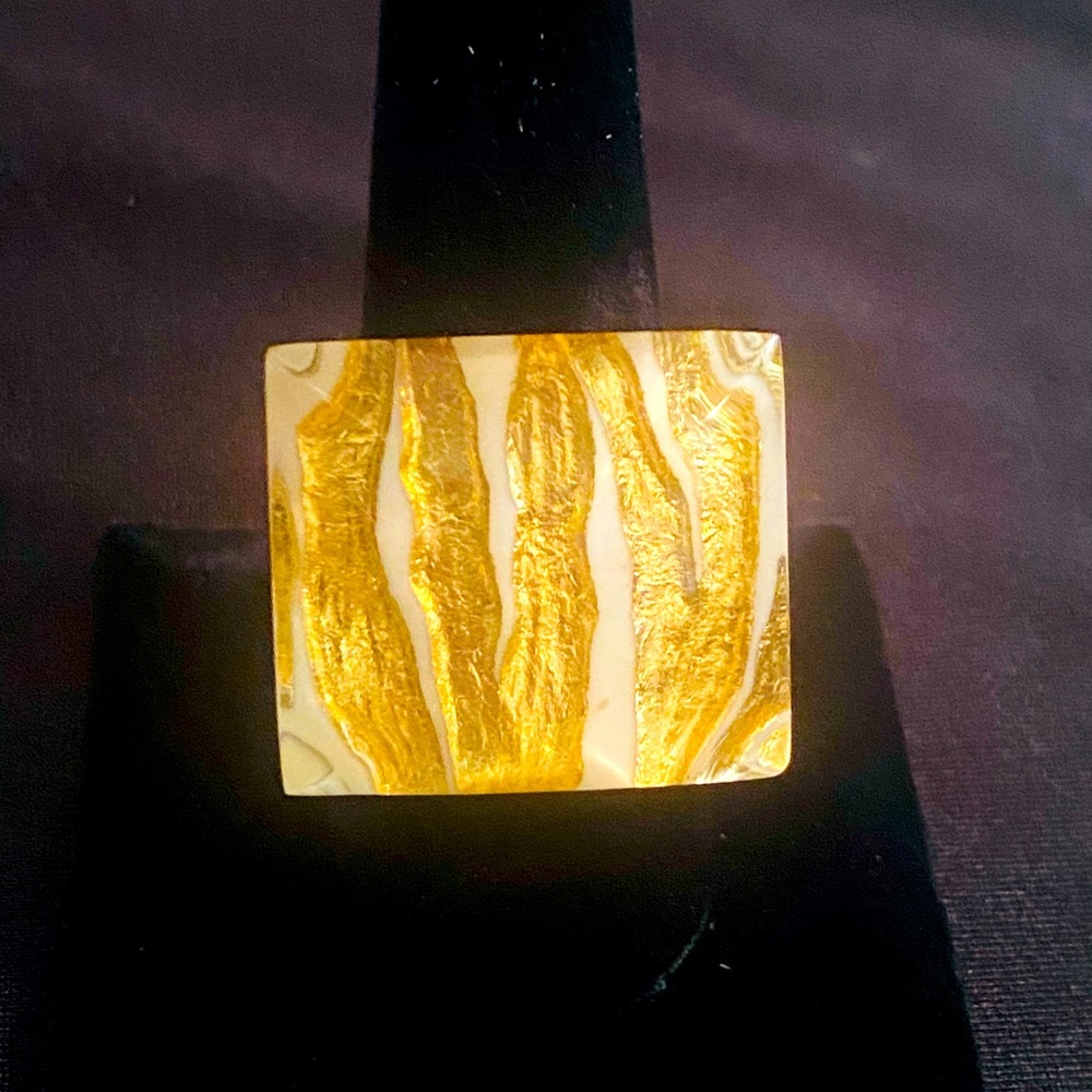 White Acrylic 24K gold foil encrusted zebra print ring sz 10